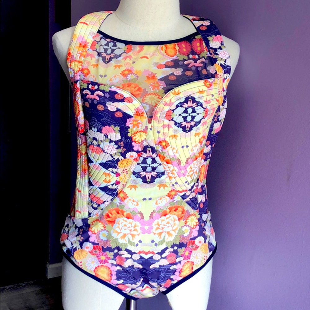 YM NWOT floral swimsuit